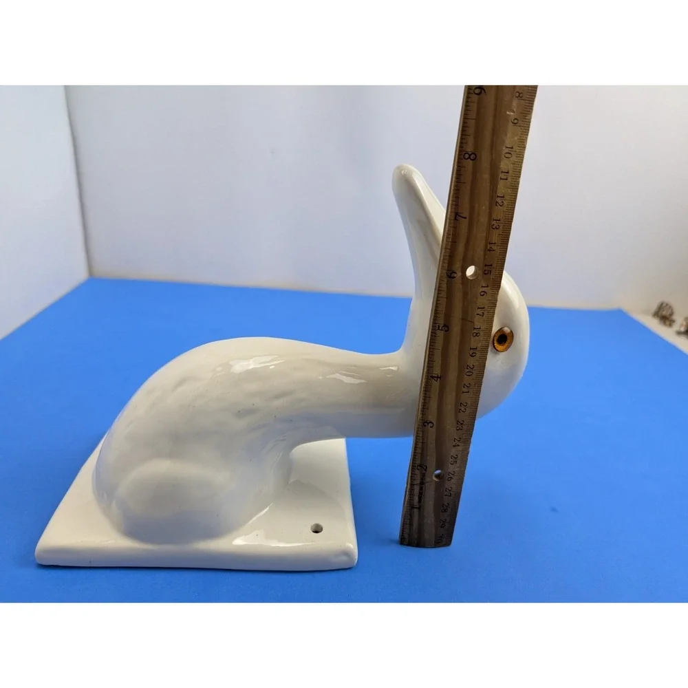 Vintage White Ceramic Glass Eye Duck Wall Mount Figure Apron Towel Holder Farm